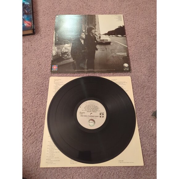 John Lennon Yoko Ono Double Fantasy 1980 Vinyl Record LP (XGHS-2001) - Picture 2 of 2